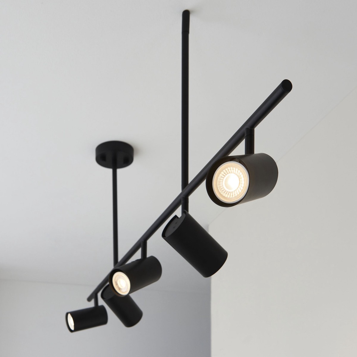 Rez Five Light Bar Spotlight in Matt Black