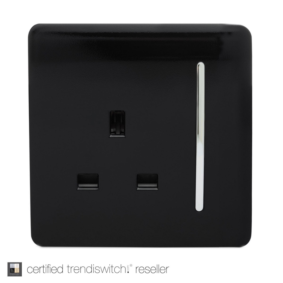1 Gang 13 Amp Switched Single Socket in Gloss Black